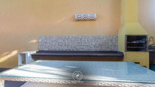Arraial d'Ajuda House | Casa em Arraial D'ajuda - Praia do Mucugê - Bahia - 40mts da praia - Ar condicionado - Churrasqueira - Smart Tv - Wifi - Piscina - Vaga para carro