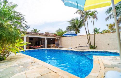 Boraceia House | Casa em condomínio fechado com piscina