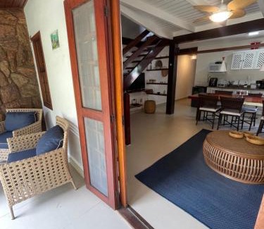 Praia Rasa House | Casa em condomínio fechado com estrutura completa