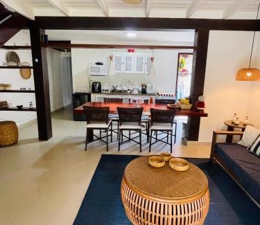 Praia Rasa House | Casa em condomínio fechado com estrutura completa