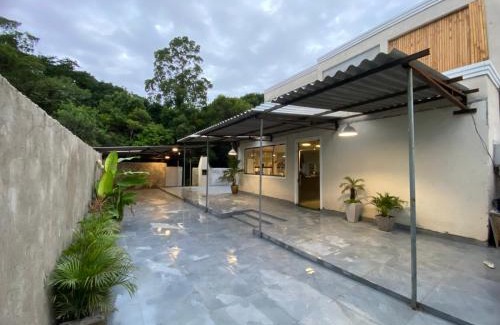 Rio Vermelho Norte House | Casa em Florianópolis Norte