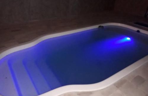 Governador Celso Ramos House | Casa em Gov. Celso Ramos 3 quartos com piscina.
