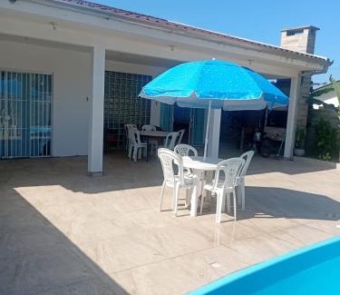 Guaratuba House | Casa em Guaratuba com piscina