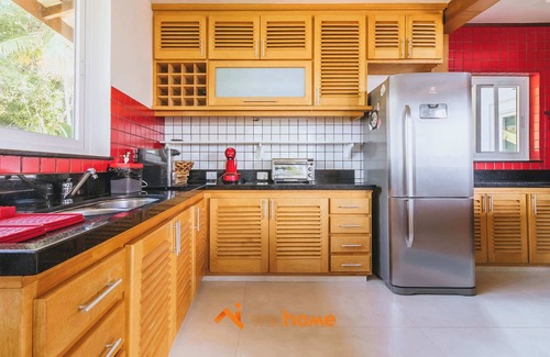 Felix House | Casa em Ubatuba com vista mar e 4 quartos amplos