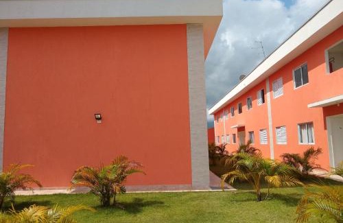 Balneario Mogiano Apartment | Casa em Villagio em Boracéia próximo a praia.