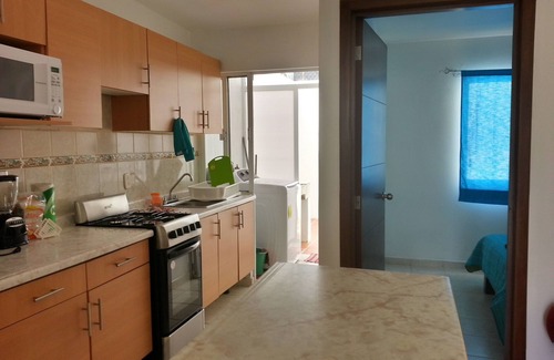 Zapopan House | Casa en Campo Real Oriente 485, ideal para visitas de placer o de negocios.