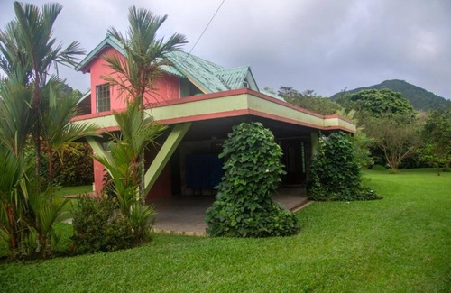 El Valle de Anton House | Casa en El Valle con Vista a la Montañas, El Valle de Lily