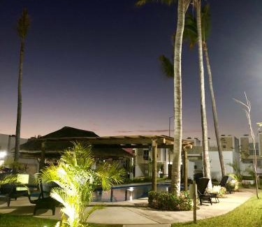 Cerritos House | CASA EN PRIVADA FRENTE A LA PLAYA CON ALBERCA!