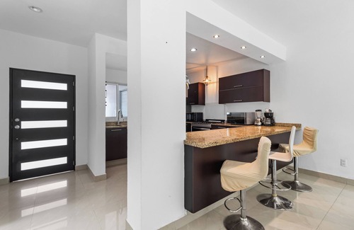Fluvial Vallarta House | Casa Encanto - 3Bdr, 2.5bath w/Jacuzzi and Parking