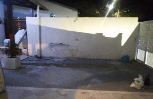 Armacao House | Casa entre Armação e Matadeiro