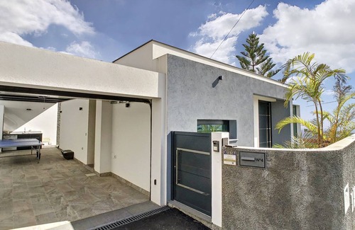 Imaculado Coracao de Maria House | Casa Erbozeta by LovelyStay