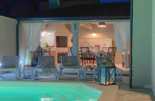 Novigrad Ski Chalet | Casa Erik - Three Bedroom Chalet, Sleeps 6