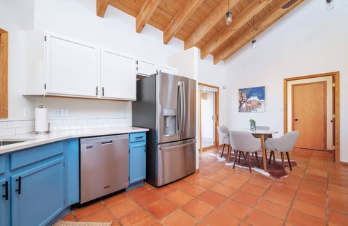 Eldorado at Santa Fe House | Casa Escondido- Quiet | Decks | 3BR | El Dorado