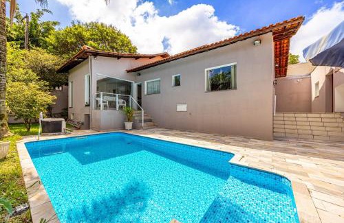 Independencia House | Casa Espaçosa com piscina e área gourmet