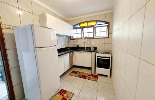 Jardim Nautilus House | Casa Espaçosa 3 Quartos Sala Cozinha e Churrasqueira