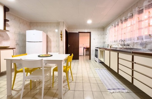 Carapicuiba House | Casa espaçosa na Granja Viana