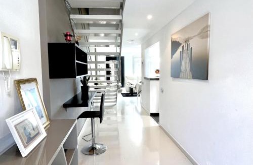 Sant Pere de Ribes Apartment | Casa espaciosa con piscina, aire acondicionado y jardín cerca de la playa de Vilanova - ES-332-9