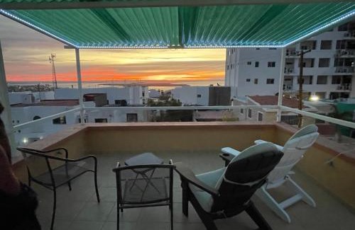 La Paz House | Casa Esperanza: Grand, traditional colonial home