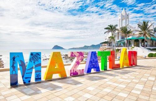 Olimpica House | Casa Estancia Viajera Olímpica - 7 Min Malecón