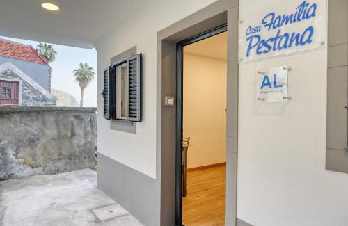 Porto Moniz Apartment | Casa Familia Pestana 1, a Home in Madeira