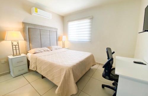 Hermosillo House | Casa Familiar con Alberca en Privada, 5 min del Aeropuerto y Consulado Americano