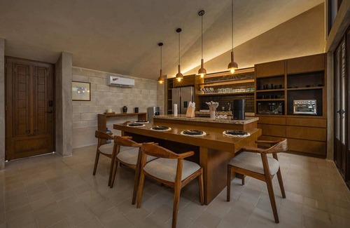 Colonia Andres House | Casa Fausto Luxurious Getaway in Cozumel 3 rooms
