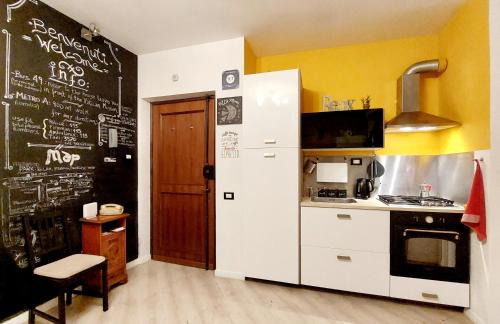 Quartiere XXVII Primavalle Apartment | Casa Federico - beauty apartment with wonderful terrace