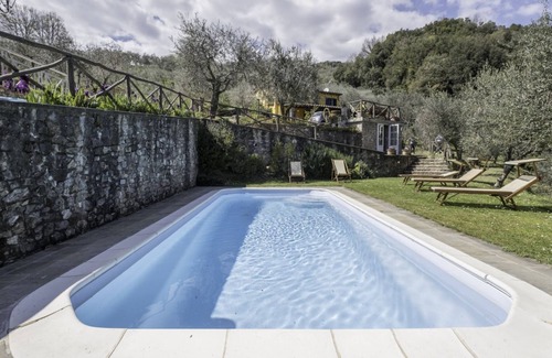 Villabuona Ski Chalet | Casa Fienile al Pero, Ceragioli Farm, pool and sauna