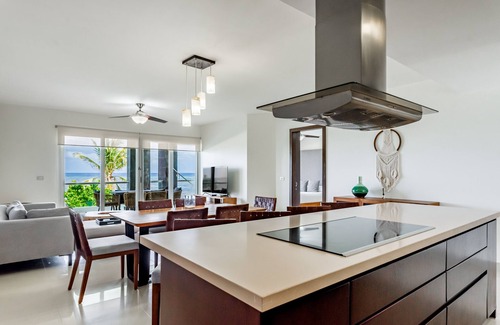 Puerto Juarez Condo | Casa Flamingo 2 Bedroom Condo by Redawning