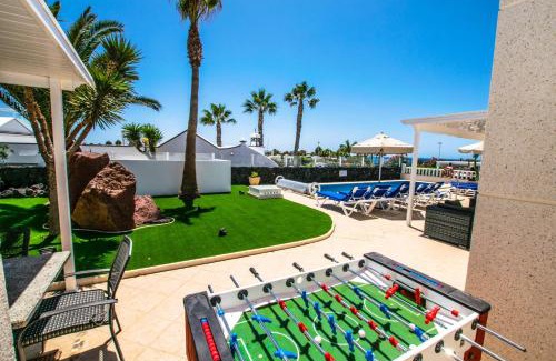 Playa Blanca Villa | Casa Flamingo - LH106 By Villas Now Ltd