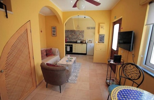 Lagos Cottage | Casa Flores. Historic center