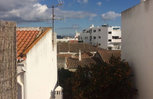 Lagos Cottage | Casa Flores. Historic center