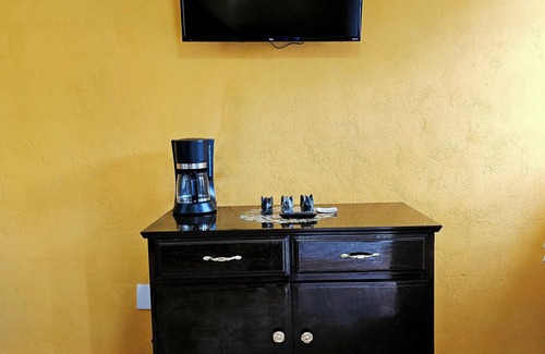 Tehuacan House | Casa Flores