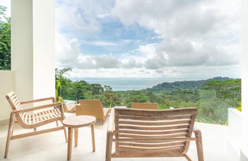 Dominical Villa | Casa Frenchie & Villas Vista del Mar - by Pura Villas