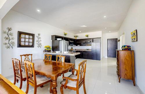 La Paloma House | Casa Fresno 23 - Playa Arcangel