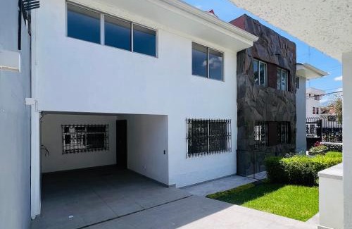 Cuenca House | Casa full equipada en Centro Histórico