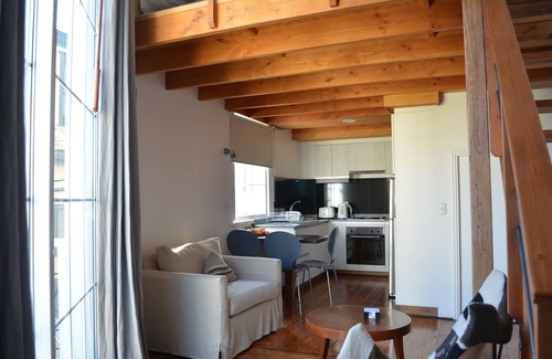 Cerro Alegre Apartment | Casa Galos Hotel & Lofts