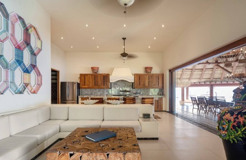 Cerro del Vigia Villa | Casa Garrobo: Luxury Oceanfront Cliff Compound with Chef, Staff & 3 Pools