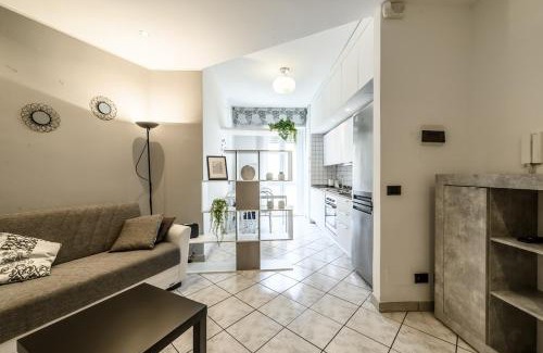 Gioia Apartment | Casa Gioia 50 metres from the metro WiFi AC