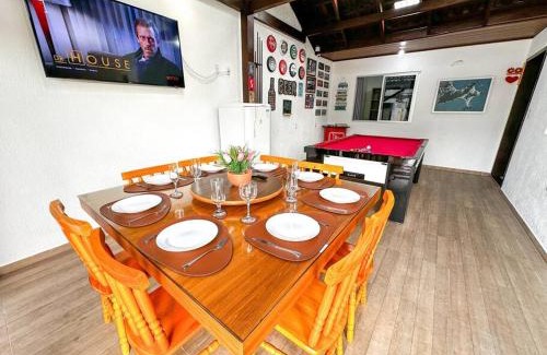 Ze Amandio House | CASA GOLFINHO 348 - casa com piscina e lazer para até 8 pessoas