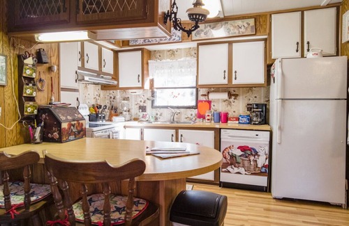 Hollister House | Casa Grammy