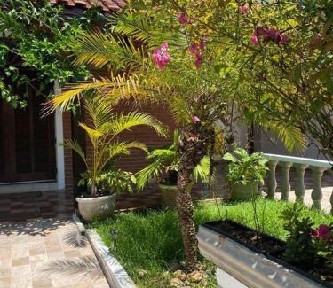 Peruibe House | Casa Grande com 3 suítes