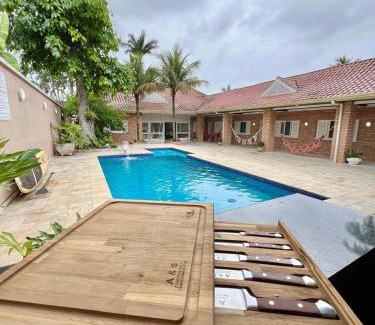 Balneario Praia do Pernambuco House | Casa Grande Com Piscina Guaruja