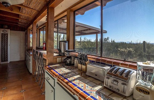 Tucson Estates House | Casa Grande Del Sol - Stunning 6 BR Desert Retreat with Spa at Alma Del Sol