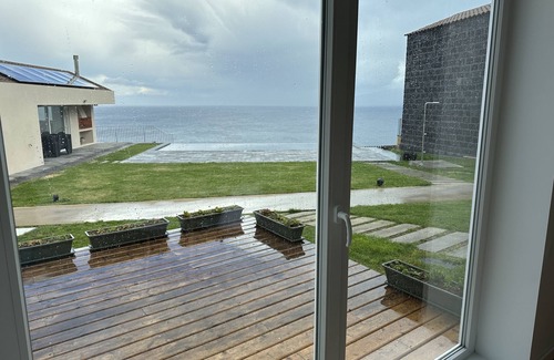 Santo Antonio Cottage | Casa Guiomar, a Tranquilidade com a Vista de uma Piscina Inspiradora