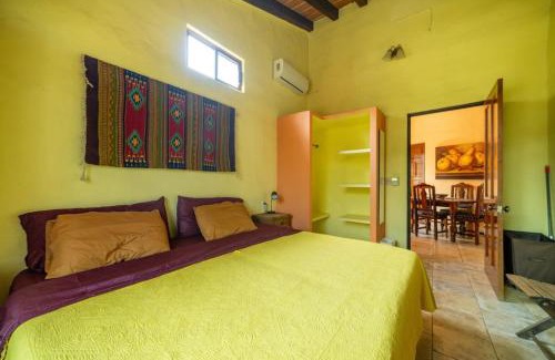 San Francisco Apartment | Casa Happy Sol Atun Balcony Pool Beach Vibes