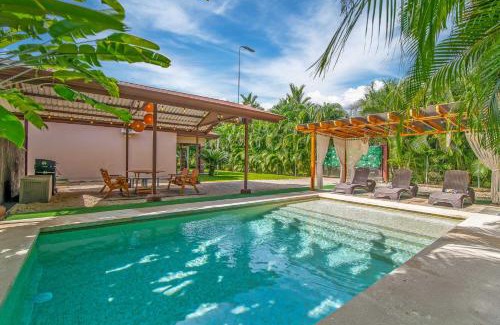 Penas Blancas House | Casa Heliconias La Fortuna Private Pool