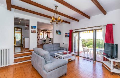Cala en Porter Villa | Casa Honiol, private and spacious villa with sea views