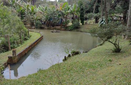 Itapevi Ski Chalet | Casa hospedagem rural em São Roque