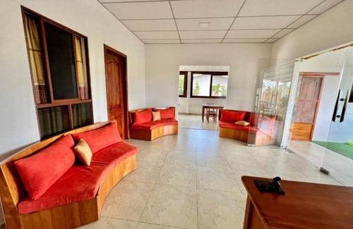 Puerto Villamil House | Casa Hospedaje Punta Arena